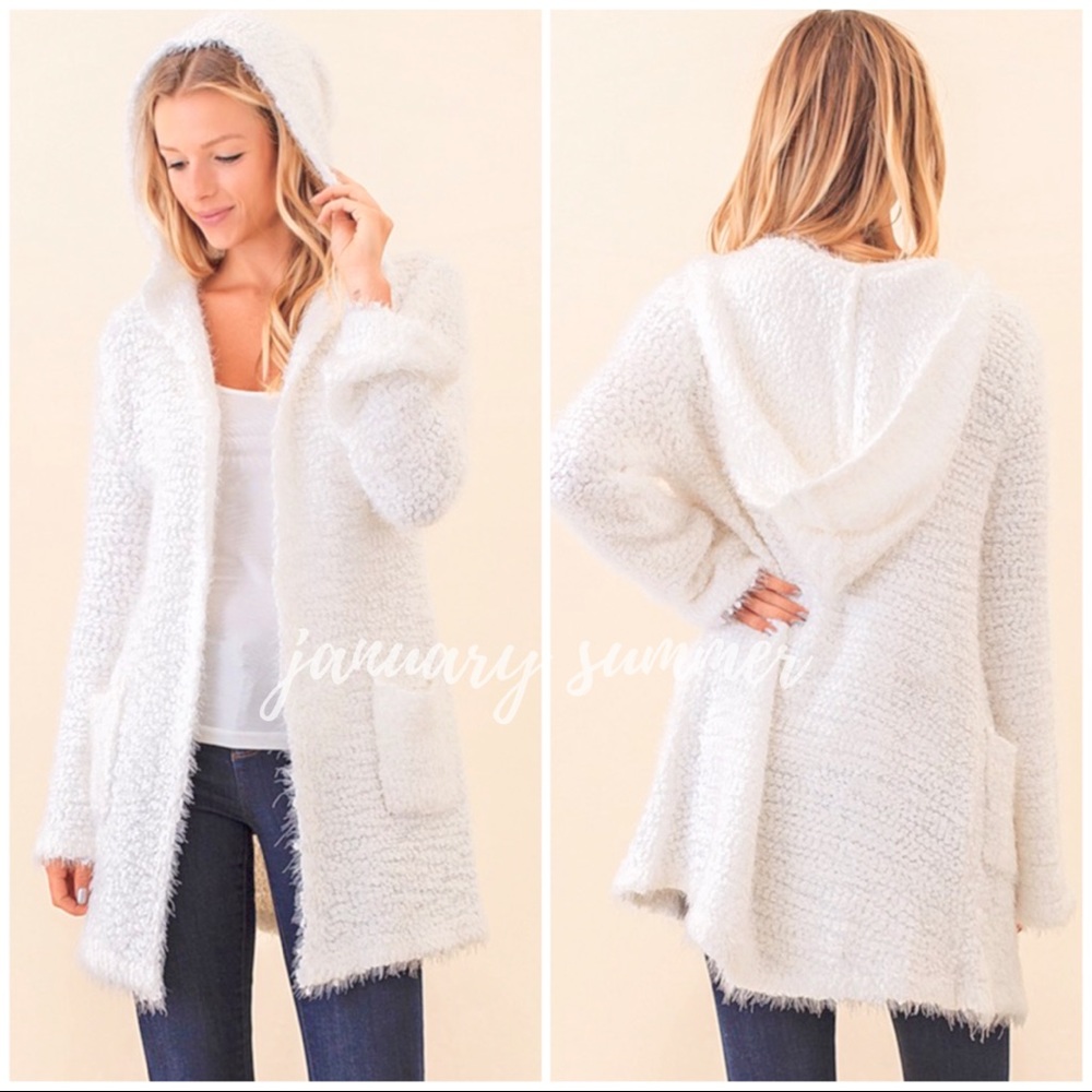 ❄️LAST2️⃣//WHITE POPCORN HOODIE CARDIGAN